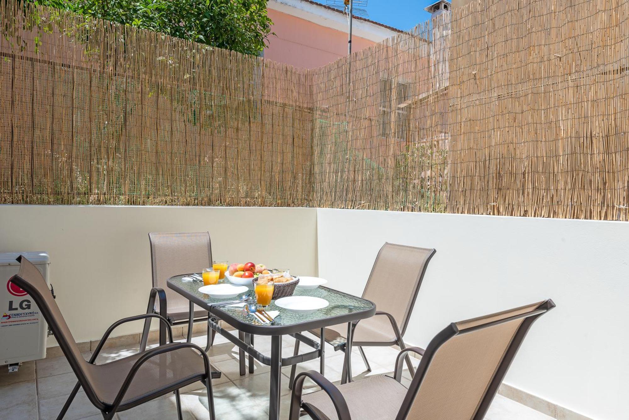 Elegant Living Daire Argostolion Oda fotoğraf
